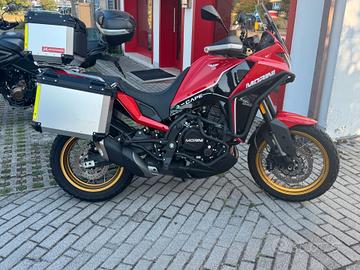 Moto Morini X-Cape 649 gold edition red