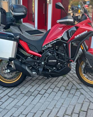 Moto Morini X-Cape 649 gold edition red