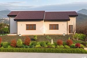 PORZIONE DI BIFAMILIARE A PIGNOLA