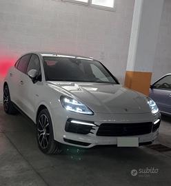 Porsche Cayenne E-Hybrid Coupé