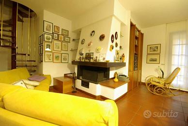 Villa di 674 m² con più di 5 locali e box auto dop