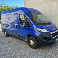 Peugeot Boxer passo lungo L2H2