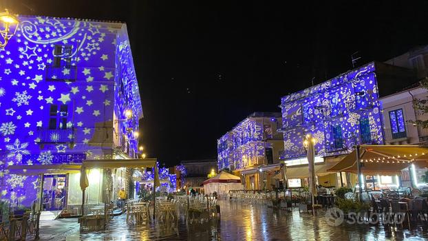 Ristorante pizzeria in piazza a Pizzo Calabro