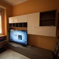 Parete attrezzata tv