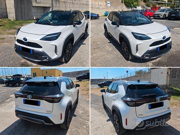 YARIS CROSS ADVENTURE AWD 