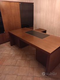 Arredo completo per ufficio in noce nazionale 