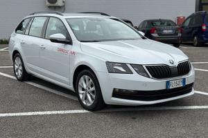 SKODA Octavia 1.6 TDI CR 115 CV Wagon Executive