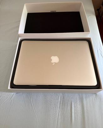 MacBook Air 13 polici