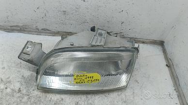 FARO ANTERIORE SINISTRO FIAT Punto Berlina 3P (93>