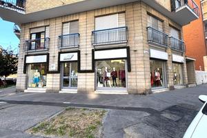 NEGOZIO A TORINO