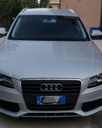AUDI A4 AVANT  2.0 TDI 143 CV MULTITRONIC 2011