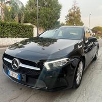 Mercedes-benz A 180 SEDAN 4p. Business