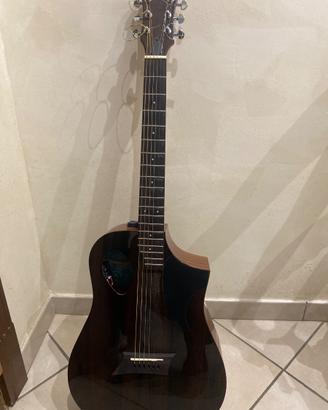 Chitarra Acustica Amplificata