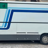 Autonegozio ambulante supermercato auto negozio