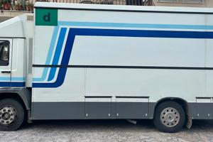 Autonegozio ambulante supermercato auto negozio