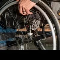 nuova sedia a rotelle pieghevole per anziani 