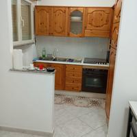 Con posto auto giardino e taverna