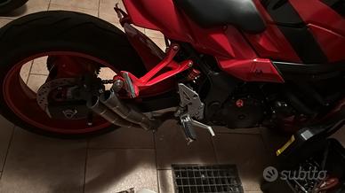 Suzuki gsr 750 Anno 2012