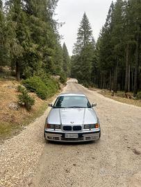 BMW E36 325i (M50B25)