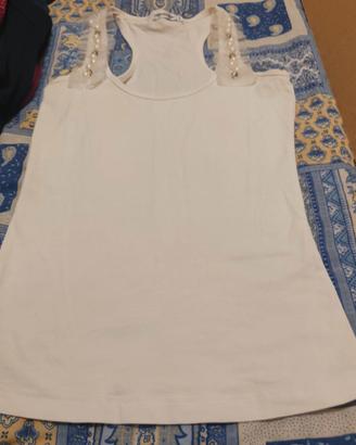 top bianco con perline 