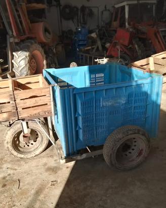 carrello per raccolta frutta