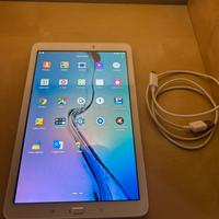 Tablet Samsung SM-T560