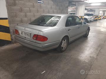 Mercedes classe E 200 elegance W210 benzina/GPL