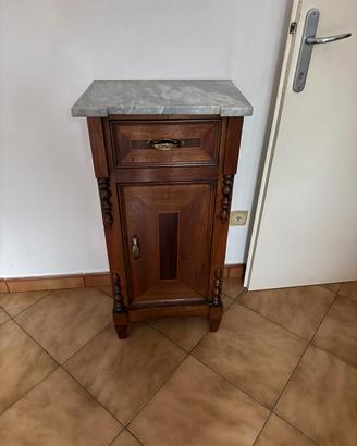 Coppia di comodini primo '900