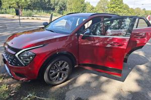 Kia sportage benzina elettrica GT line