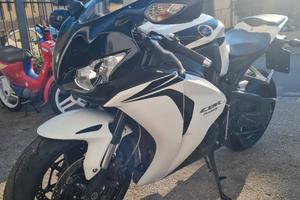 Honda CBR 1000 Fireblade