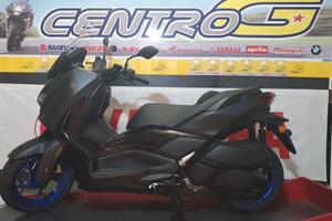 YAMAHA X-Max 300 tua da 99€ al Mese