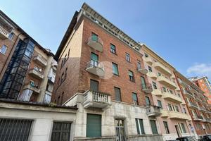 3 LOCALI A TORINO