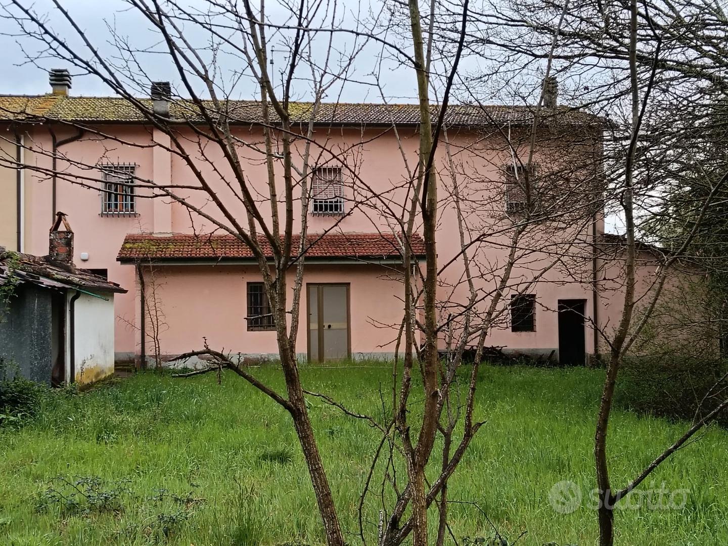 Fabbricato plurifamiliare con terreno - Vista 3
