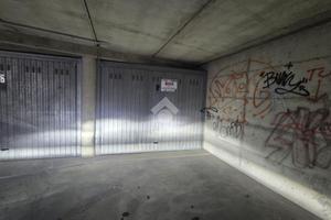 BOX A PESCHIERA BORROMEO