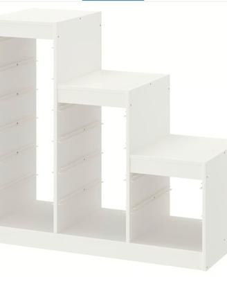 mobile Trofast di Ikea