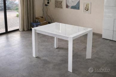 Tavolo bianco moderno – come nuovo