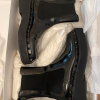 Stivaletti Unisex Valentino Garavani taglia 39