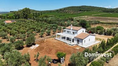 Rustico / Casale di 313 m² con più di 5 locali a C