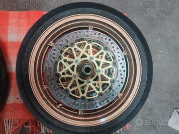 Cerchi zx10r 06/07 con dischi Brembo Supersport