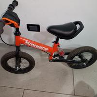 Bicicletta senza pedali