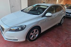 Volvo V40 D2 'eco' Momentum
