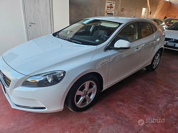 Volvo V40 D2 'eco' Momentum