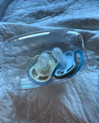2 Ciuccio Philips Avent ultra air 0-6 -(gratis)