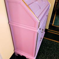 Cassettiera color lillà!