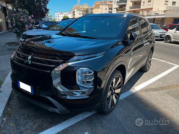 Mitsubishi Outlander 2.4 Phev Intense