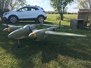 P 38 LIGTNING RC