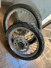 Cerchi e gomme per HM 50 per allestimento motard