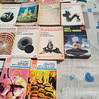 stock di 30 libri di fantascienza vintage 