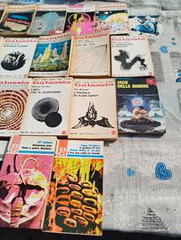 stock di 30 libri di fantascienza vintage 
