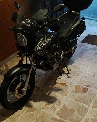 Transalp 700 
